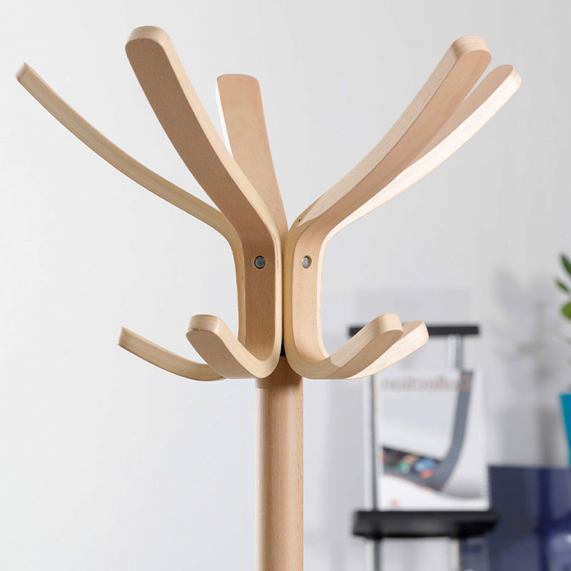 Porte manteau décortif blanc sur pied