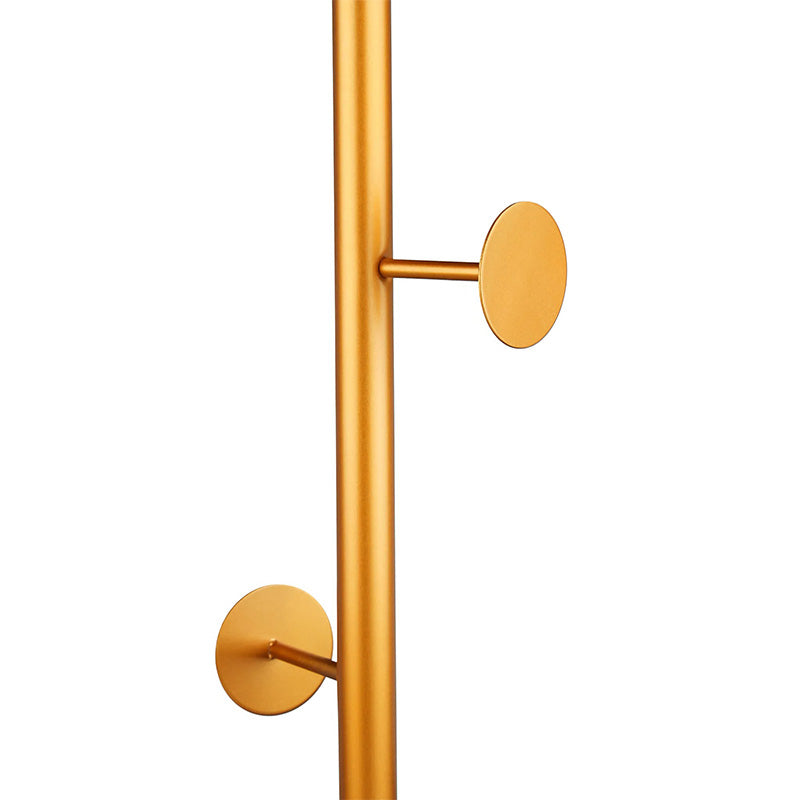Porte manteau doré sur pied